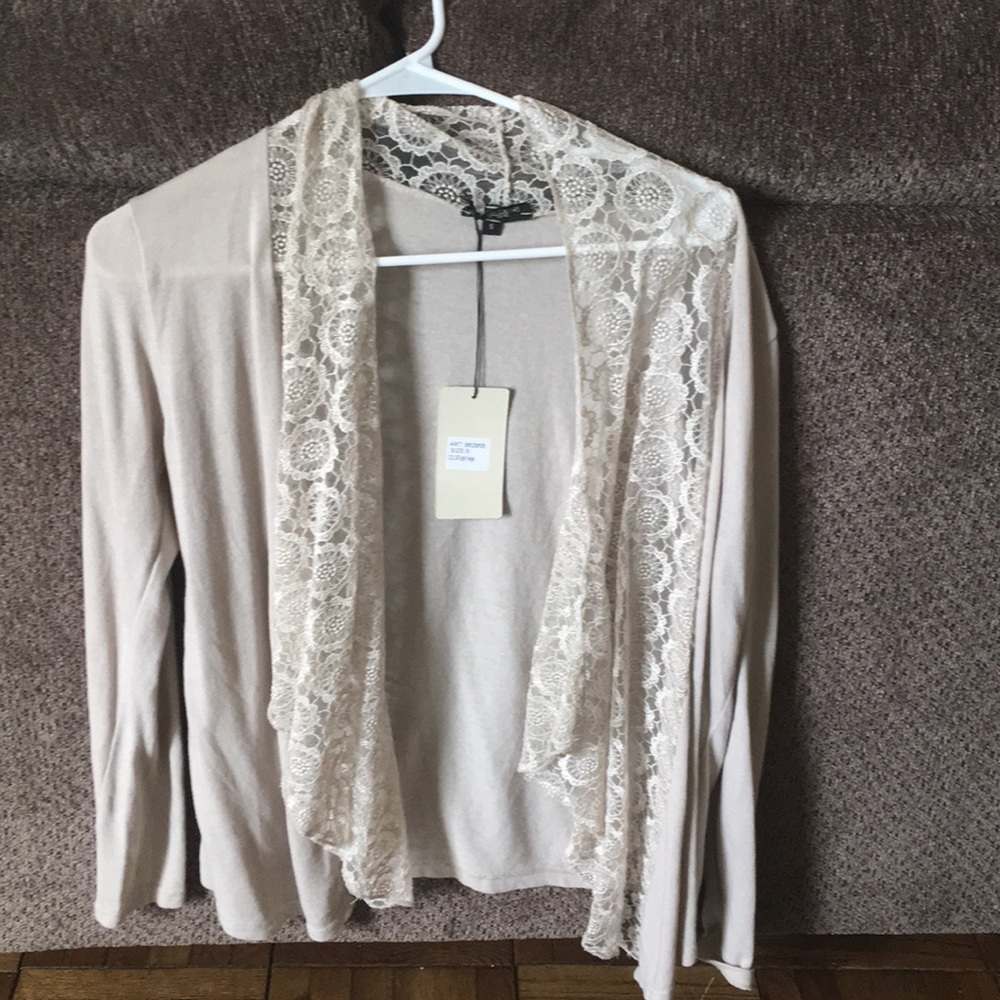 NWOT Lungo L’Arno Beige Lacy Cardigan